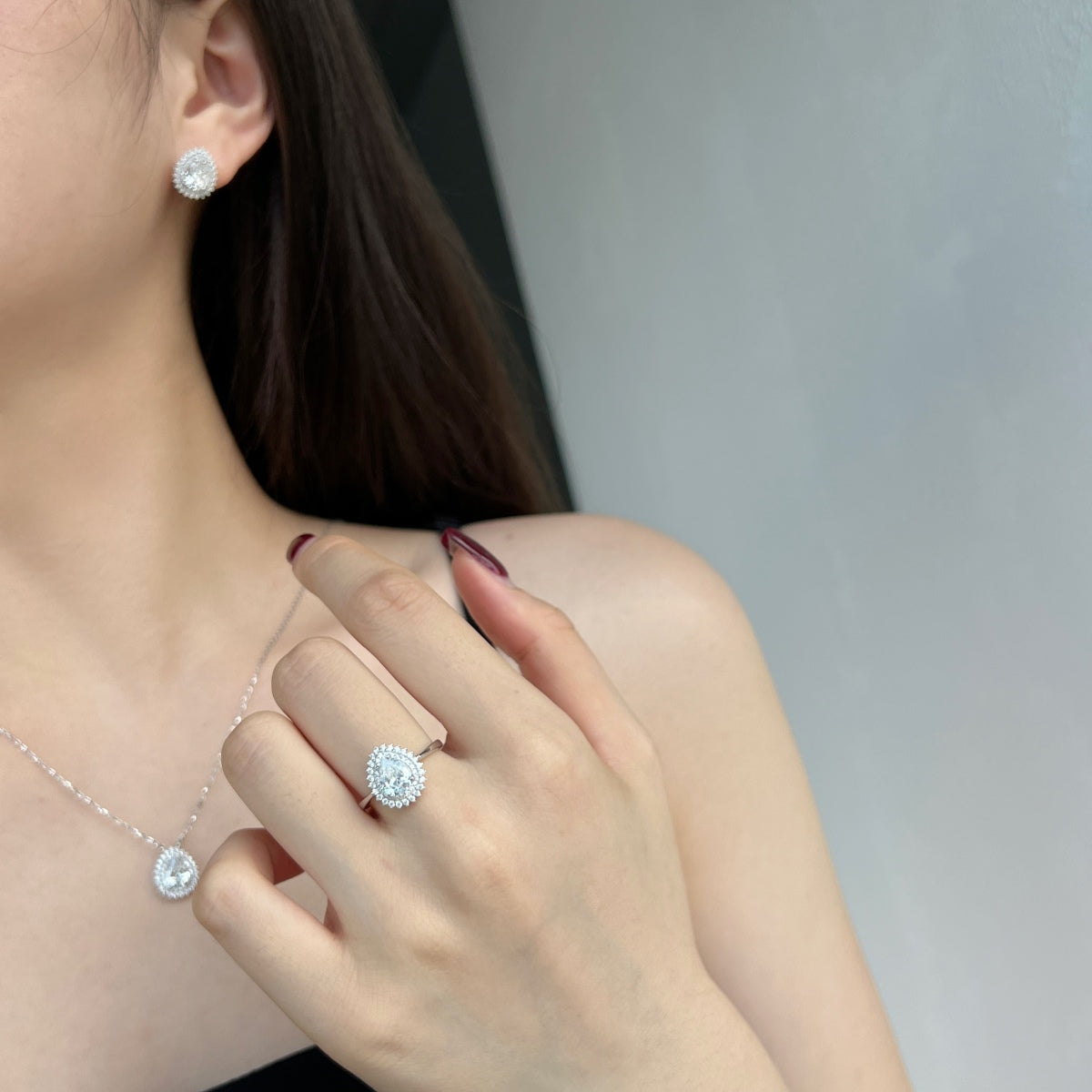[Elowen Jewels]Delicate Gorgeous Pear Cut Daily Earrings