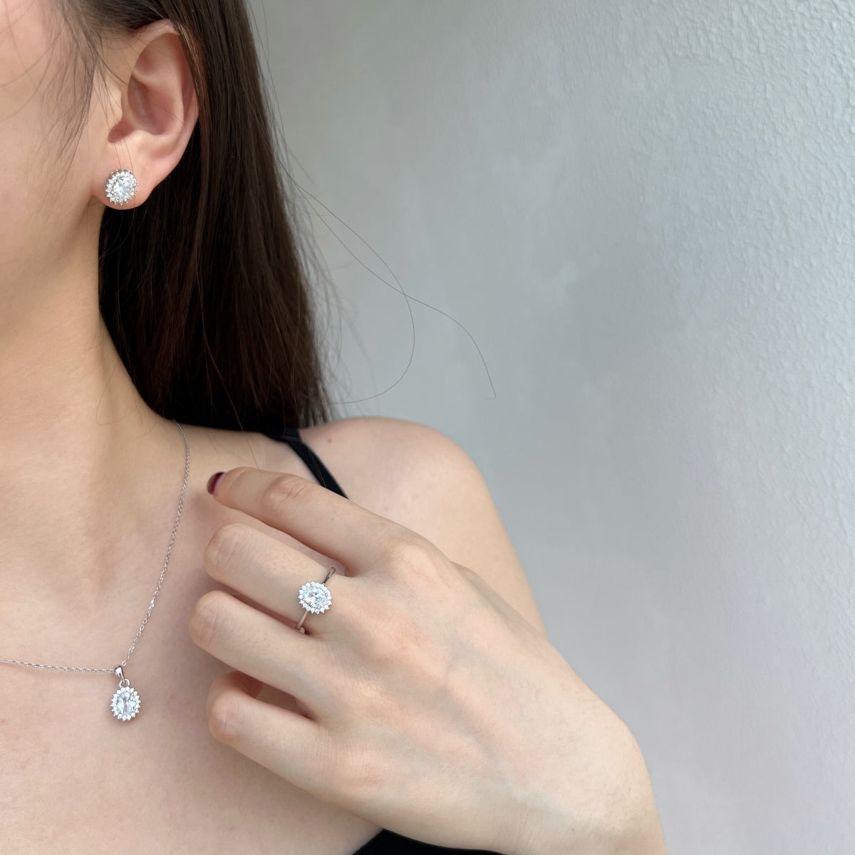 [Elowen Jewels]Delicate Radiant Oval Cut Daily Earrings