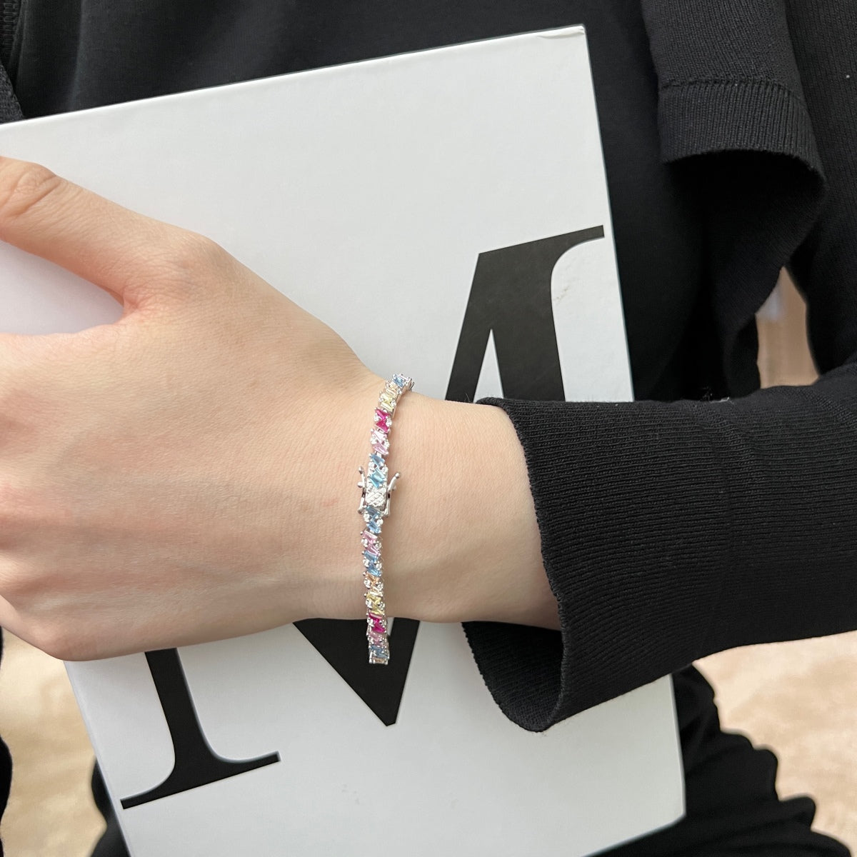 [Elowen Jewels]Ornate Sparkling Multi Cut Party Bracelet