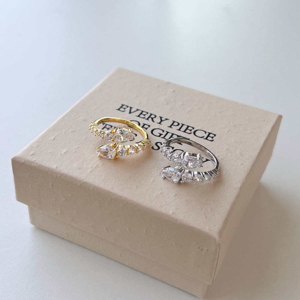 [Elowen Jewels]Delicate Lively Snake Shape Daily Ring