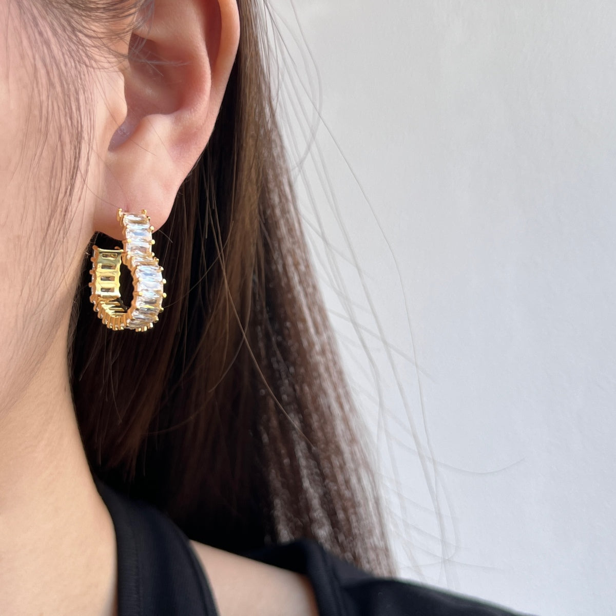 [Elowen Jewels]Radiant Heart Cutout Earrings