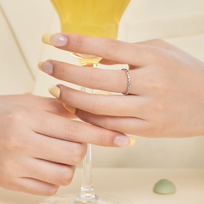 [Elowen Jewels]Radiant Sparkling Round Cut Daily Ring