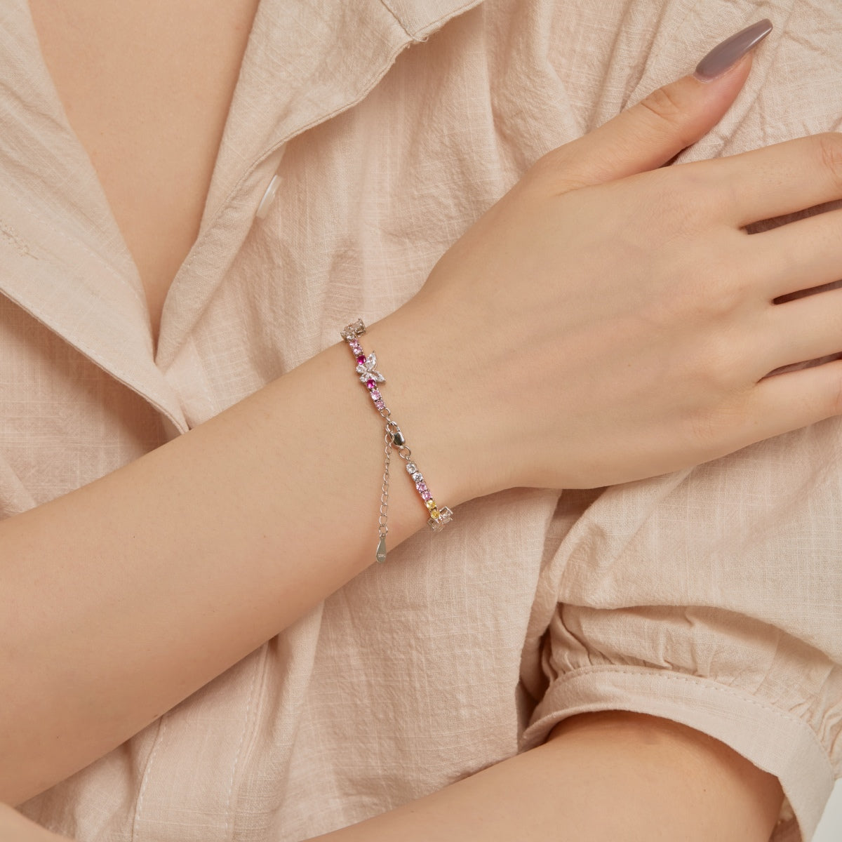 [Elowen Jewels]Ornate Colorful Butterfly Shape Round Cut Daily Bracelet