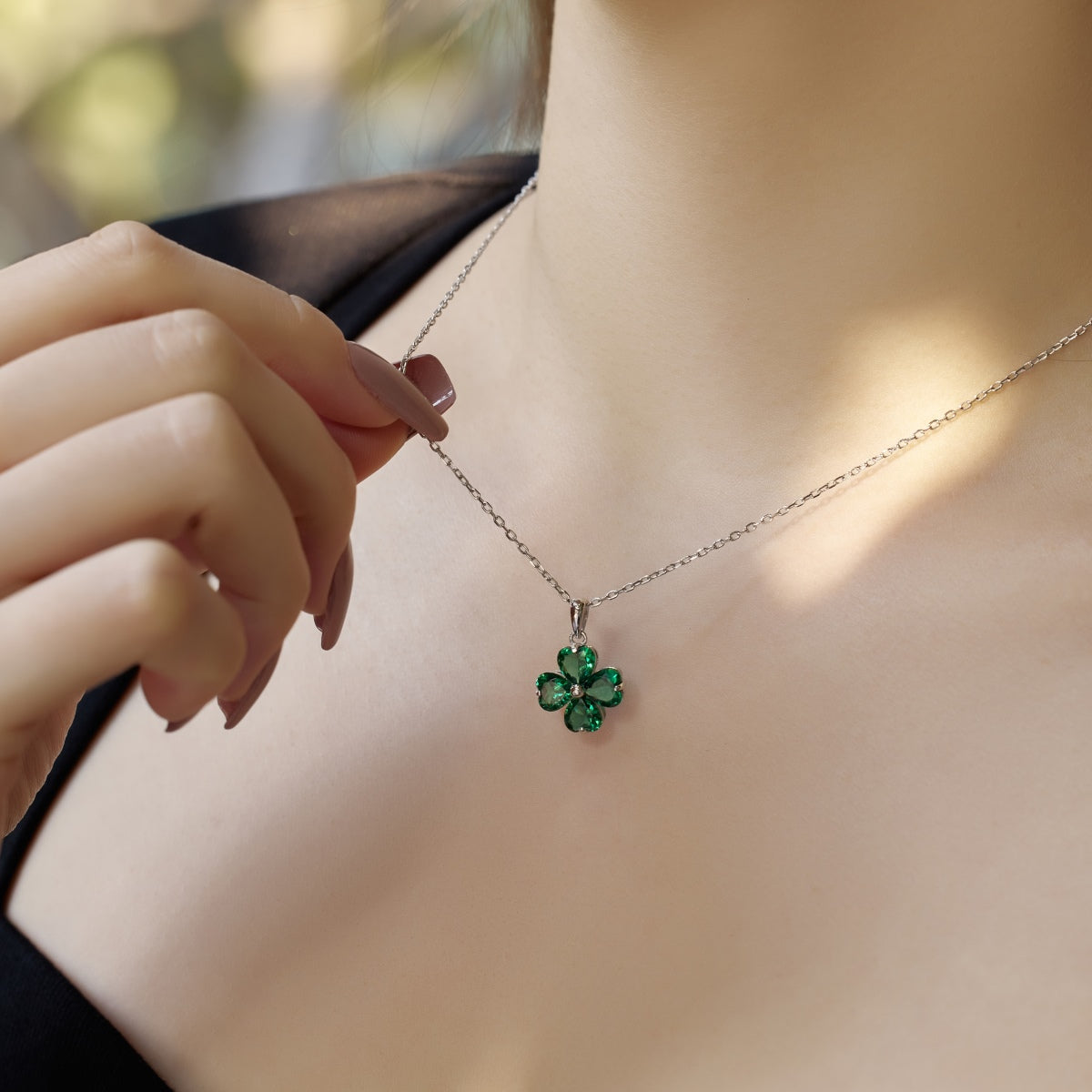 [Elowen Jewels]Heart-Shaped Four-Leaf Clover Bead Necklace