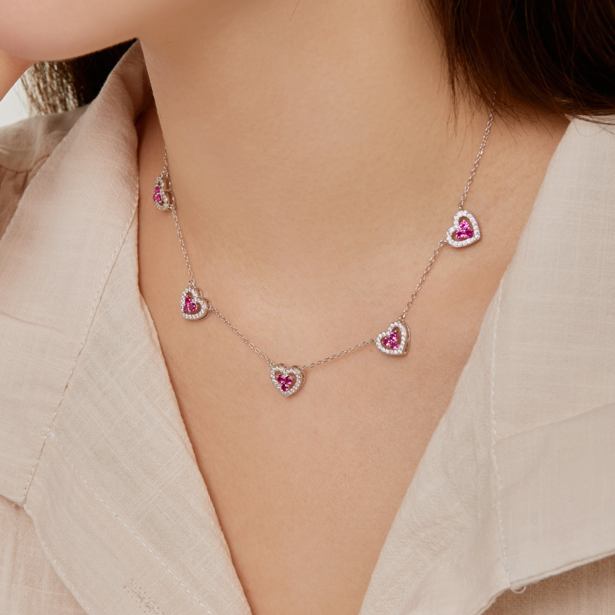 [Elowen Jewels]Sparkling Five Heart Necklace