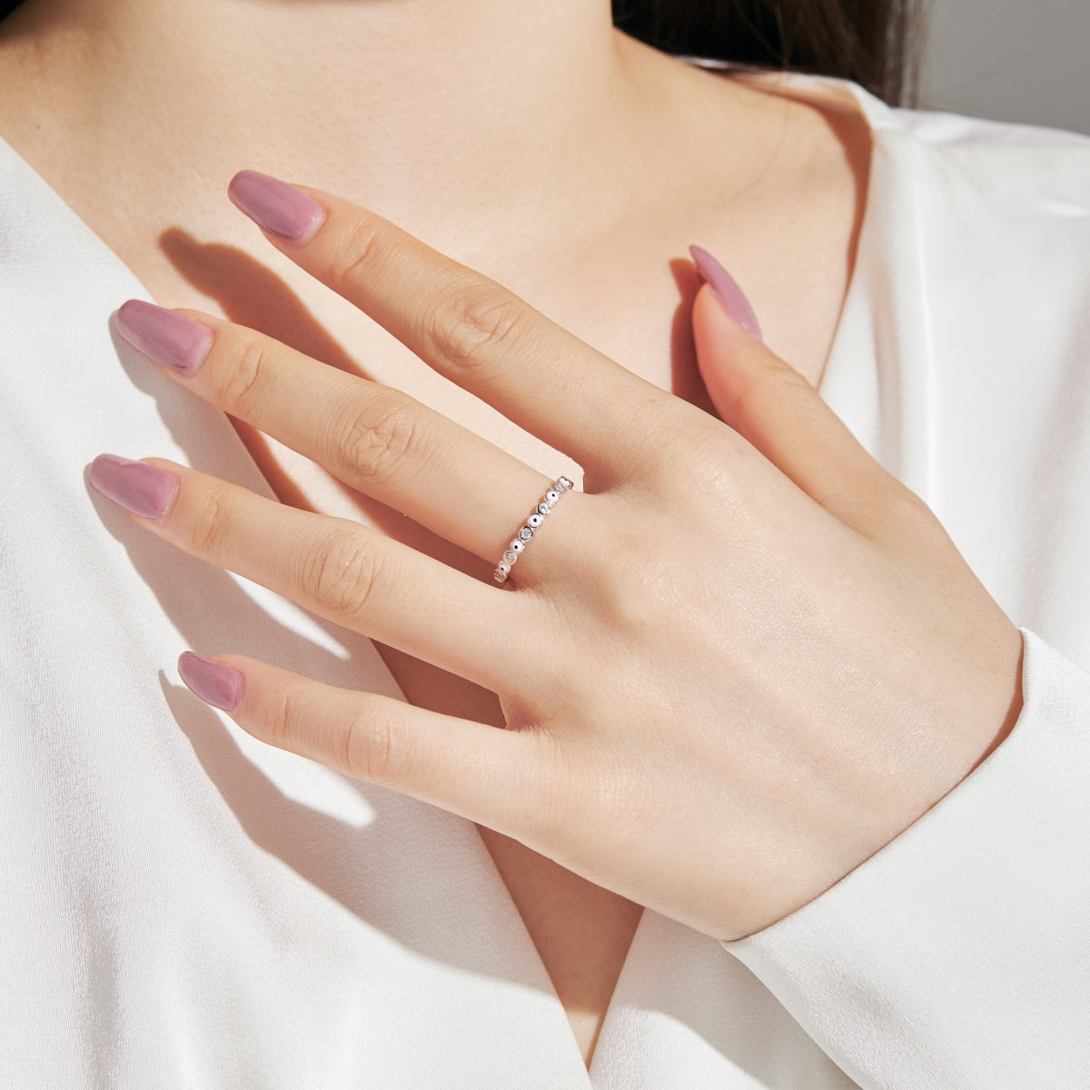 [Elowen Jewels]Sparkling Vibrant Round Shape Daily Ring