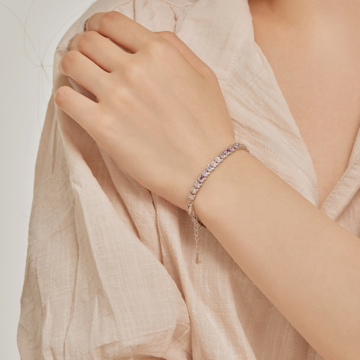 [Elowen Jewels]Delicate Colorful Multi Cut Daily Bracelet