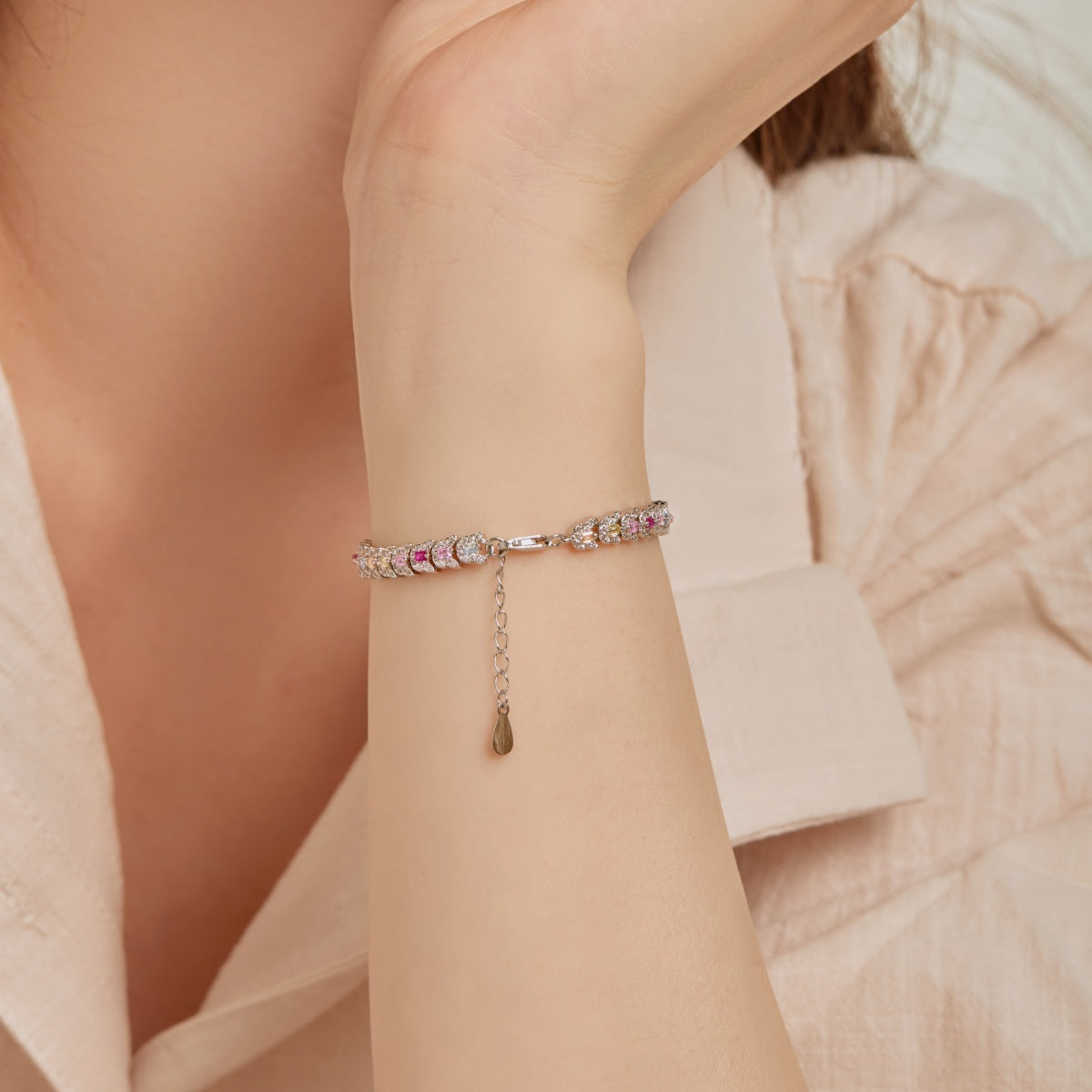 [Elowen Jewels]Delicate Colorful Multi Cut Daily Bracelet