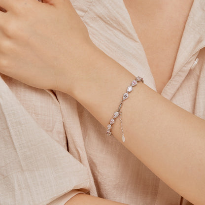 [Elowen Jewels]0.25 Carat Radiant Water Drop Shape Daily Bracelet