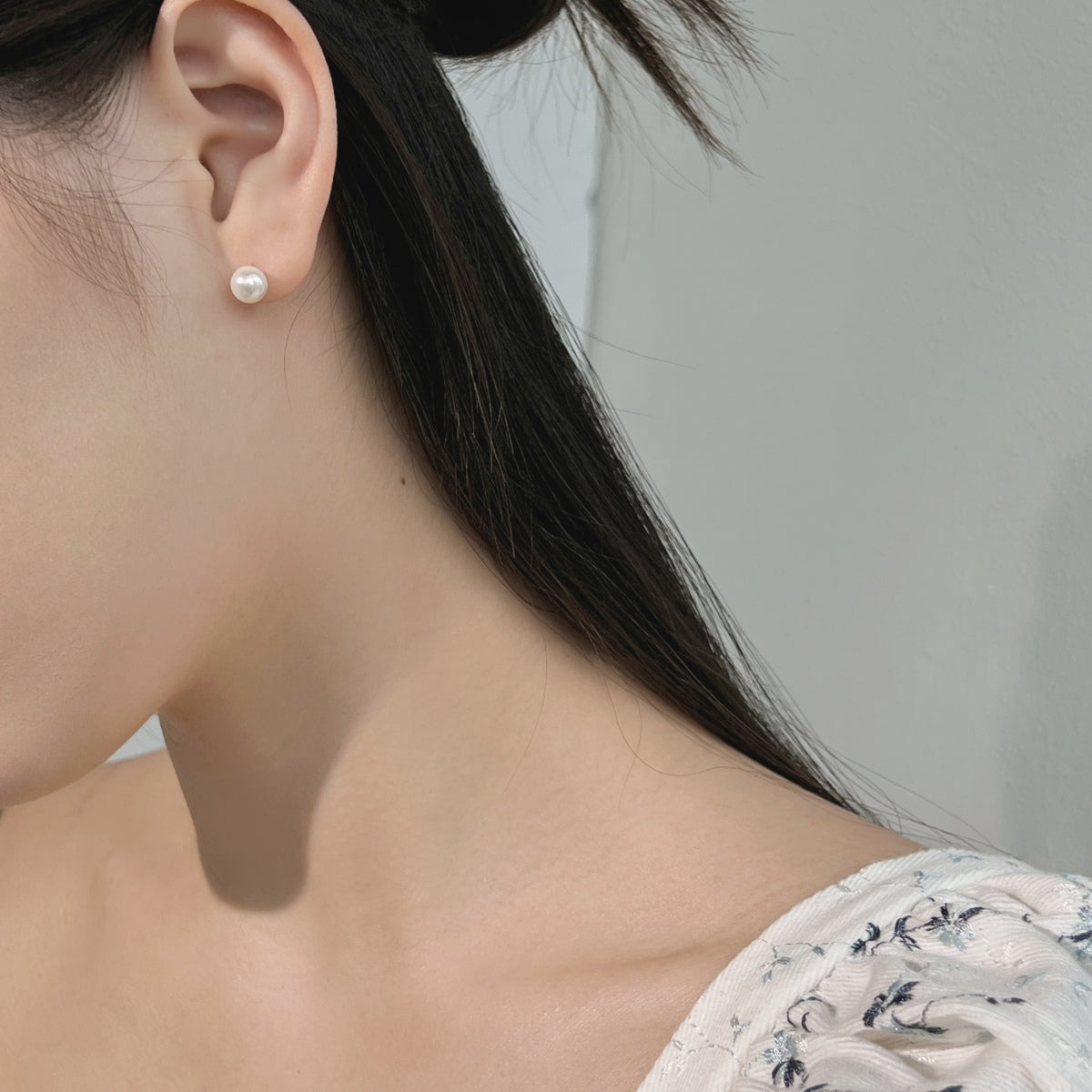 [Elowen Jewels]Delicate Pearl Earrings