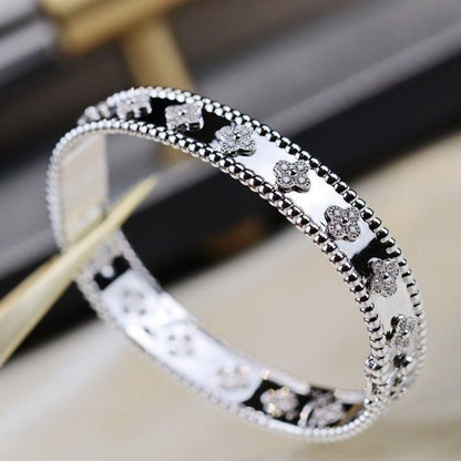 [Elowen Jewels]CLOVER BRACELET 8MM DIAMONDS