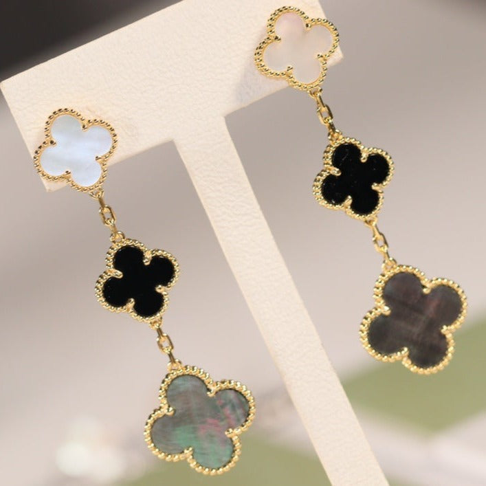 [Elowen Jewels]CLOVER EARRINGS GOLD ONYX MOP 3 MOTIF