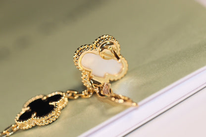 [Elowen Jewels]CLOVER EARRINGS GOLD ONYX MOP 3 MOTIF