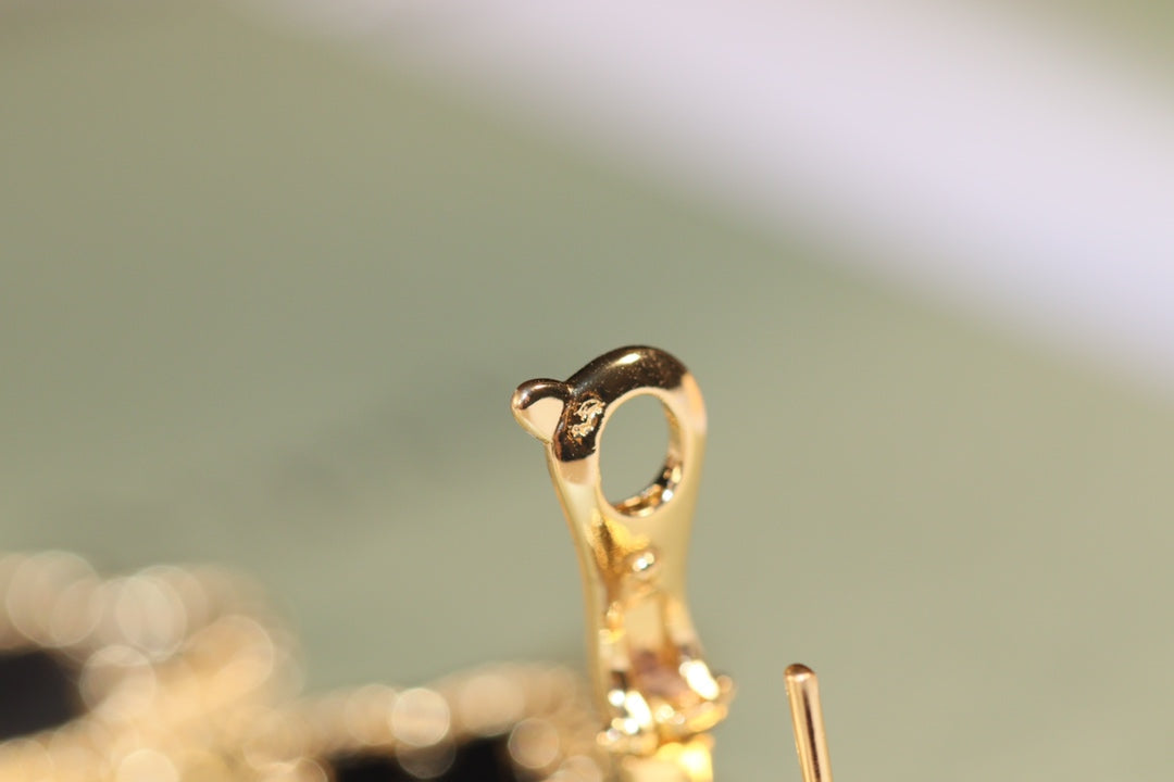 [Elowen Jewels]CLOVER EARRINGS GOLD ONYX MOP 3 MOTIF