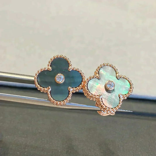 [Elowen Jewels]CLOVER MEDIUM 1 MOTIFS GRAY MOP  DIAMOND EARRINGS