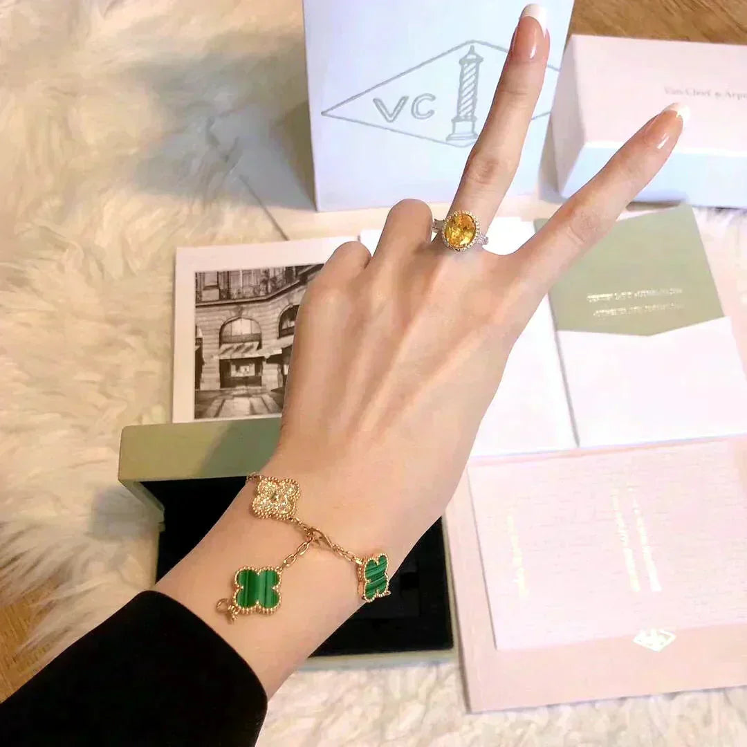 [Elowen Jewels] CLOVER 5 MOTIF MALACHITE BRACELET COLLECTION