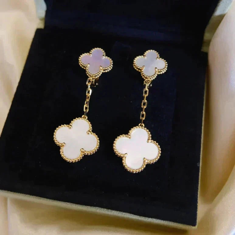 [Elowen Jewels]CLOVER 2 MOTIF WHITE MOP EARRINGS