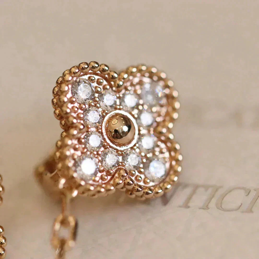 [Elowen Jewels]CLOVER MEDIUM 1 MOTIFS FUll DIAMOND EARRINGS