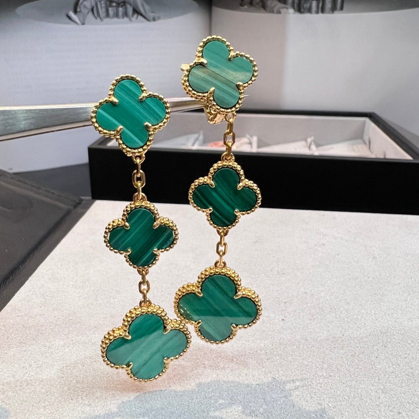 [Elowen Jewels]CLOVER MALACHITE 3 MOTIFS GOLD