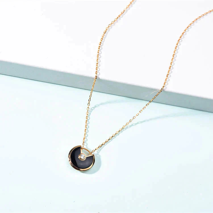 [Elowen Jewels]AMULETTE GOLD CARNELIAN ONYX NECKLACE