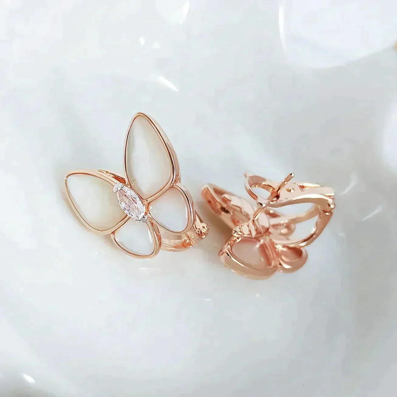 [Elowen Jewels]BUTTERFLY MOP DIAMOND EARRINGS