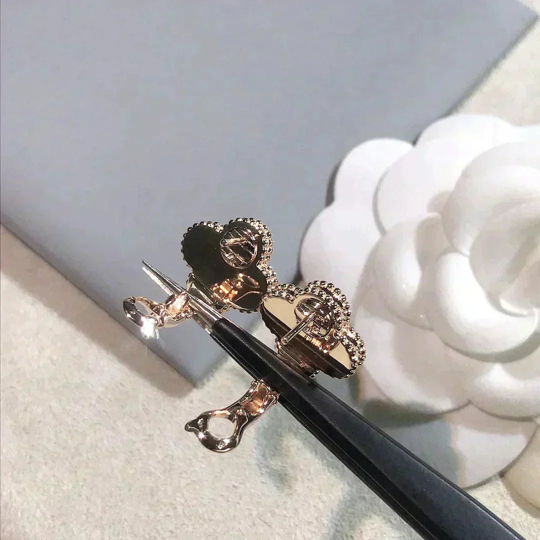 [Elowen Jewels]CLOVER MEDIUM 1 MOTIFS  PINK MOP DIAMOND EARRINGS