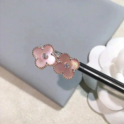 [Elowen Jewels]CLOVER MEDIUM 1 MOTIFS  PINK MOP DIAMOND EARRINGS