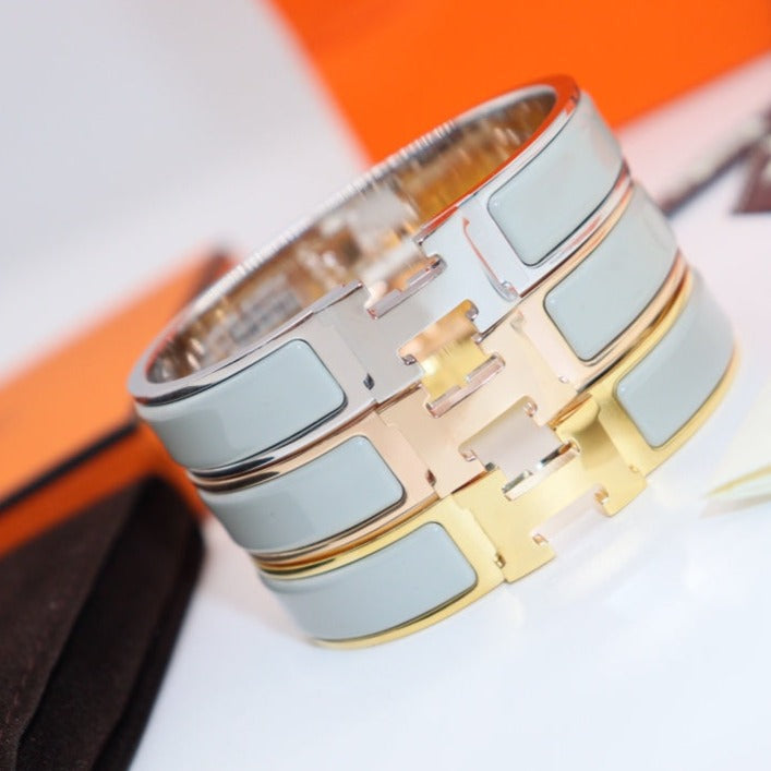 [Elowen Jewels]H LIGHT BLUE BRACELET