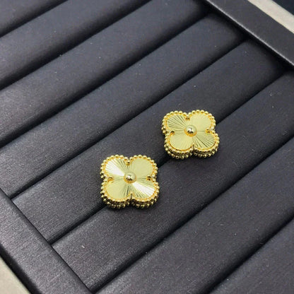 [Elowen Jewels]CLOVER MINI 9.5MM LASER EARRINGS