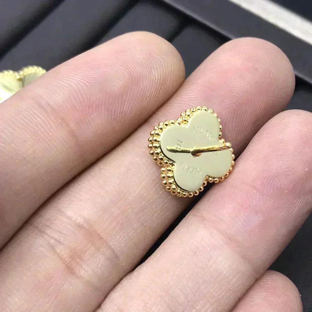[Elowen Jewels]CLOVER MINI 9.5MM LASER EARRINGS