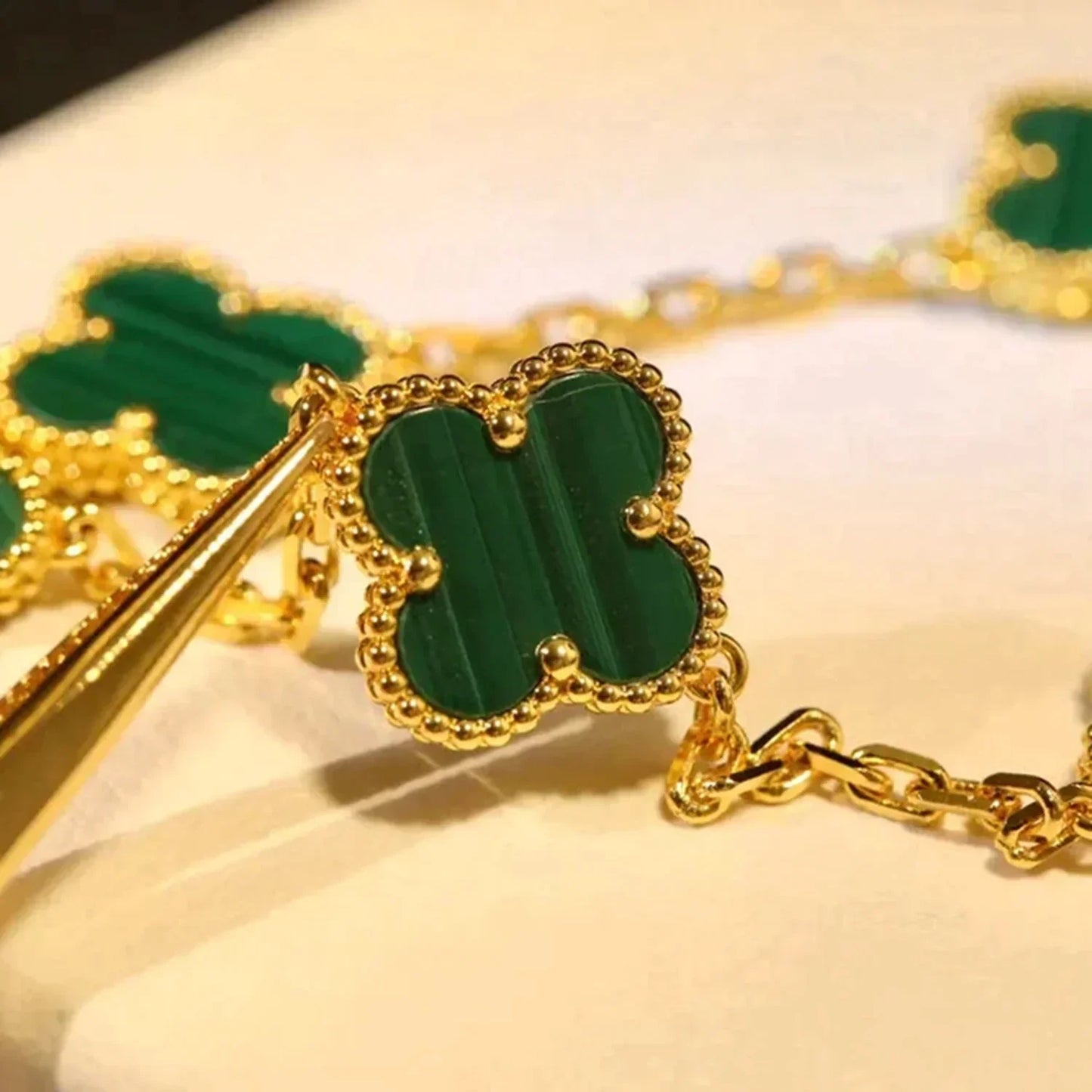 [Elowen Jewels] CLOVER 5 MOTIF MALACHITE BRACELET COLLECTION
