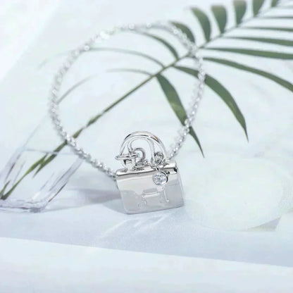 [Elowen Jewels]AMULETTE PEDANT SILVER NECKLACE