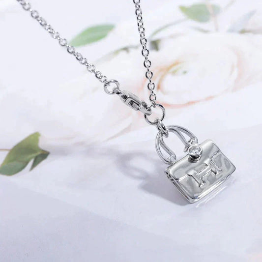 [Elowen Jewels]AMULETTE PEDANT SILVER NECKLACE