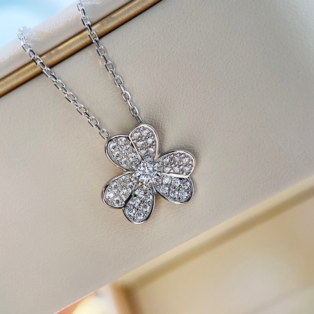 [Elowen Jewels]CLOVER DIAMOND NECKLACE SILVER
