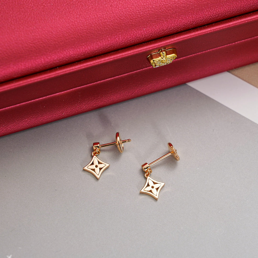 [Elowen Jewels]STAR EARRINGS GOLD