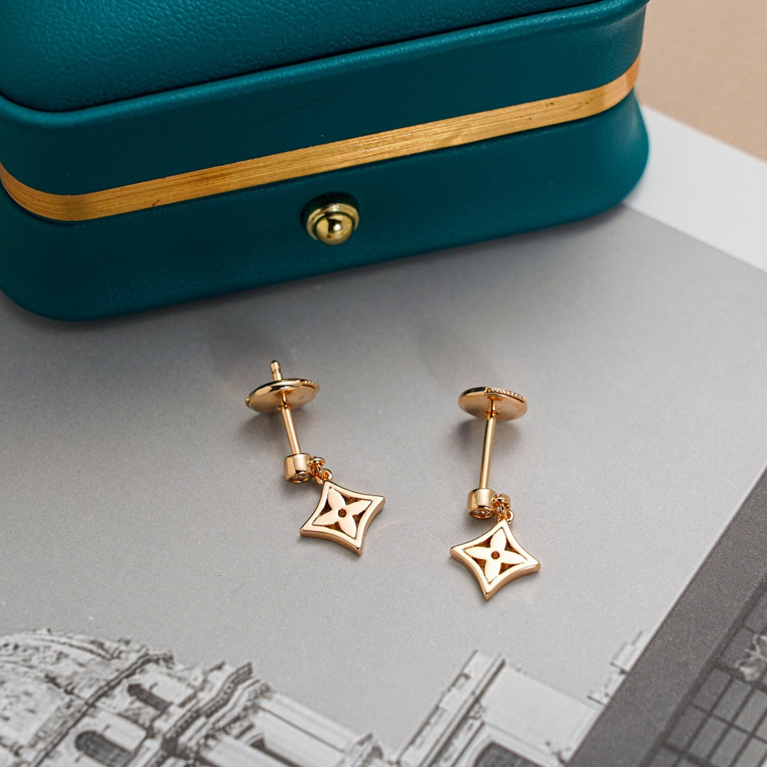 [Elowen Jewels]STAR EARRINGS GOLD