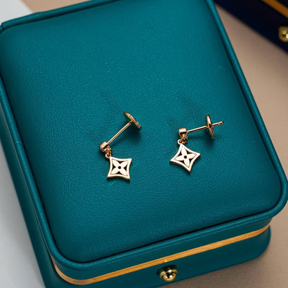 [Elowen Jewels]STAR EARRINGS GOLD