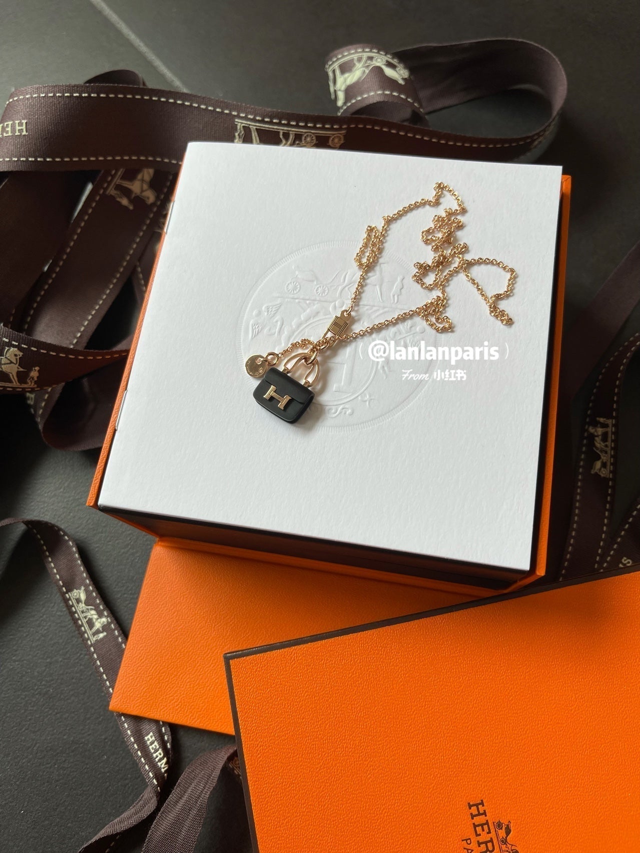 [Elowen Jewels]CONSTANCE BLACK PEDANT PINK GOLD NECKLACE