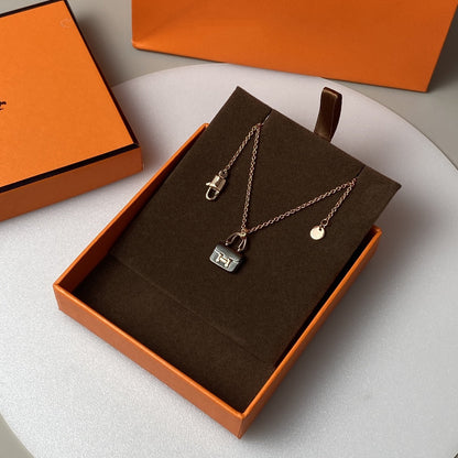 [Elowen Jewels]CONSTANCE BLACK PEDANT PINK GOLD NECKLACE