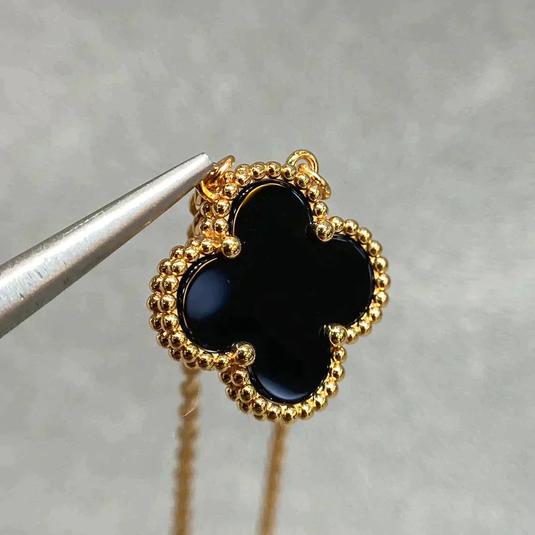 [Elowen Jewels]CLOVER 15MM BLACK ONYX SINGLE FLOWER NECKLACE