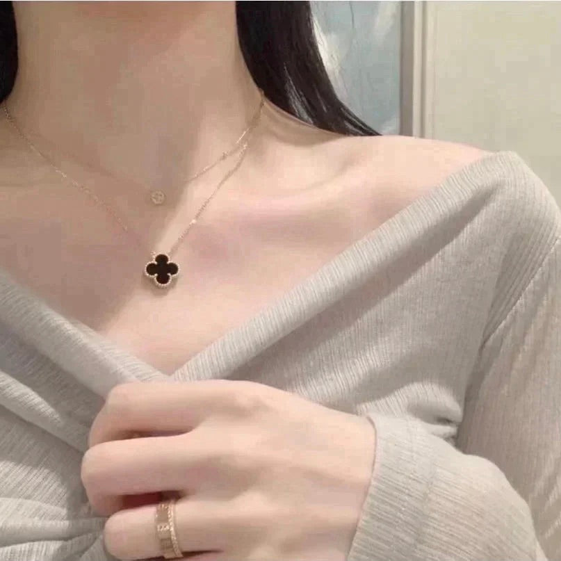 [Elowen Jewels]CLOVER 15MM BLACK ONYX SINGLE FLOWER NECKLACE