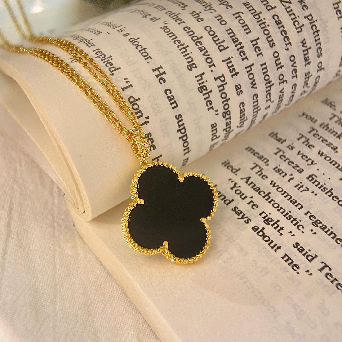 [Elowen Jewels]CLOVER 25MM NECKLACE GOLD ONYX