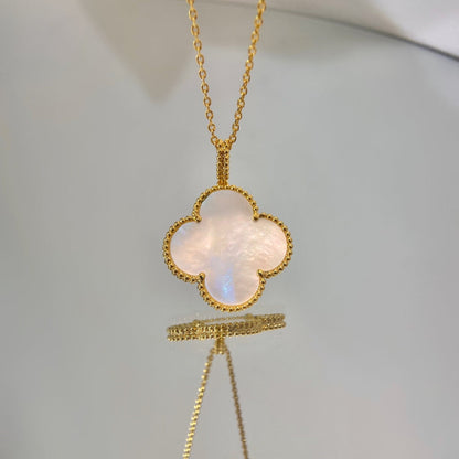 [Elowen Jewels]CLOVER 25MM MOP LARGE PENDANT NECKLACE