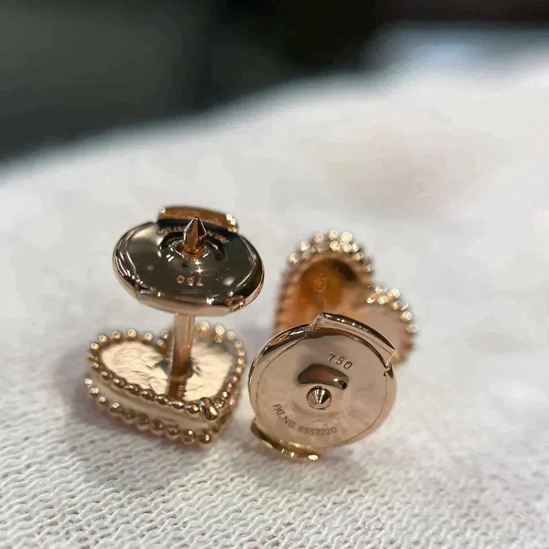 [Elowen Jewels]HEART CARNELIAN STUD EARRINGS