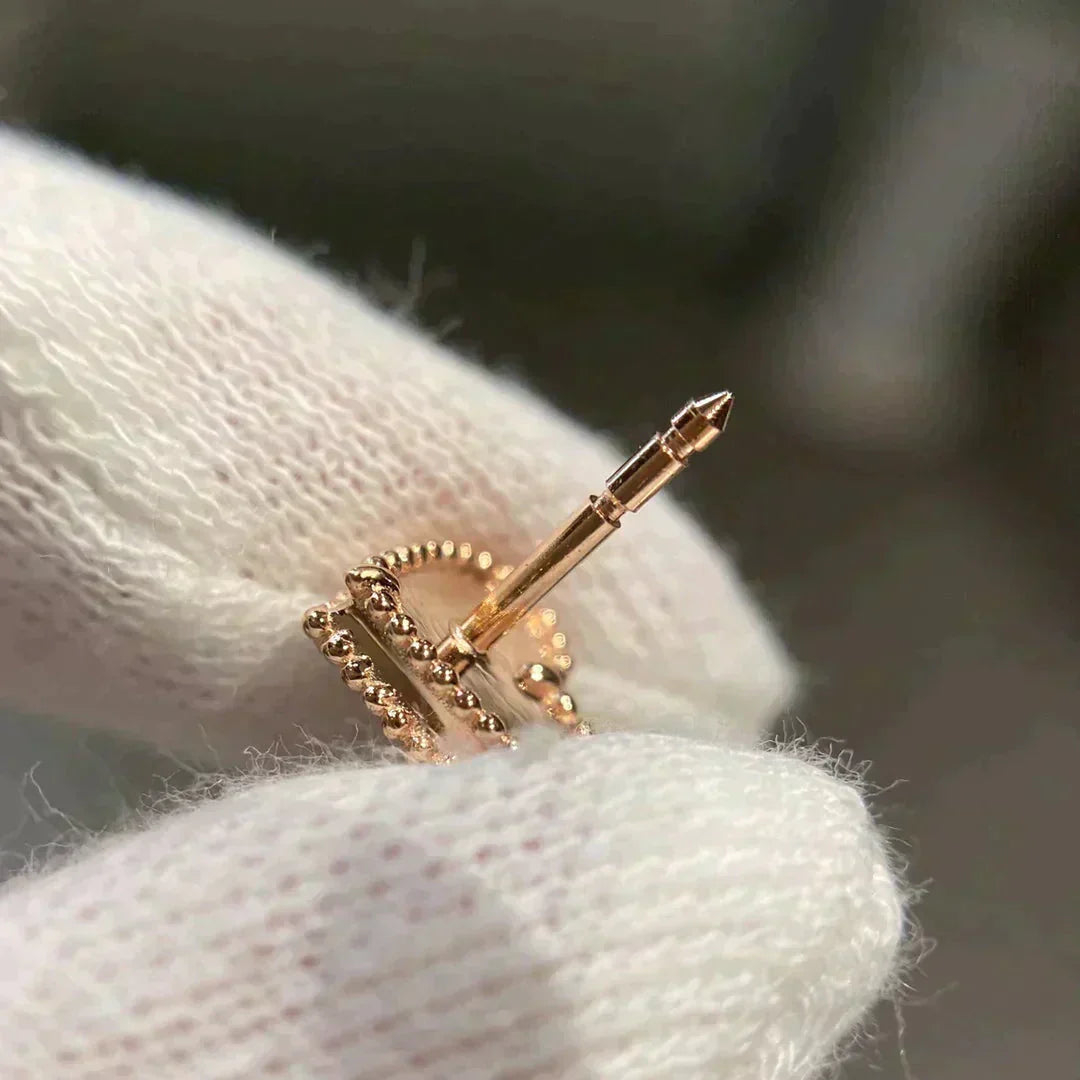 [Elowen Jewels]HEART CARNELIAN STUD EARRINGS