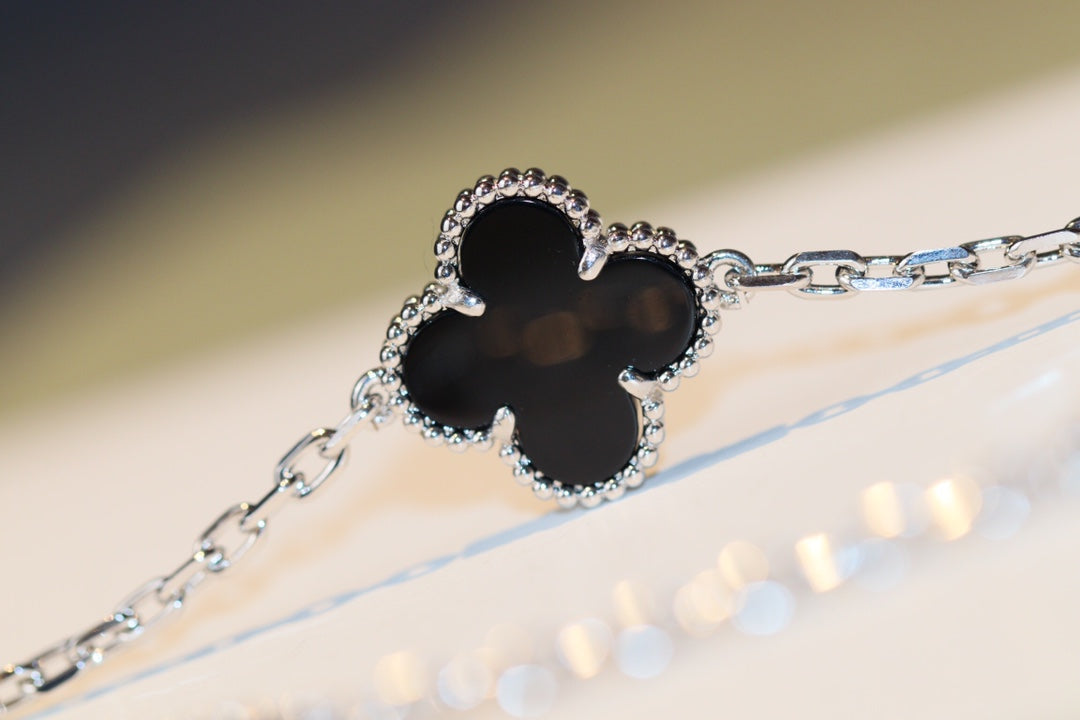 [Elowen Jewels]CLOVER 20 MOTIFS ONYX DIAMOND SILVER