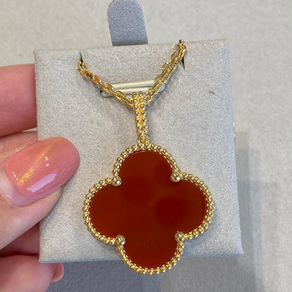[Elowen Jewels]CLOVER 25MM NECKLACE GOLD CARNELIAN