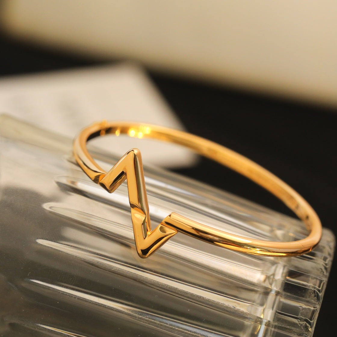 [Elowen Jewels]VOLTE UPSITE DOWN BRACELET