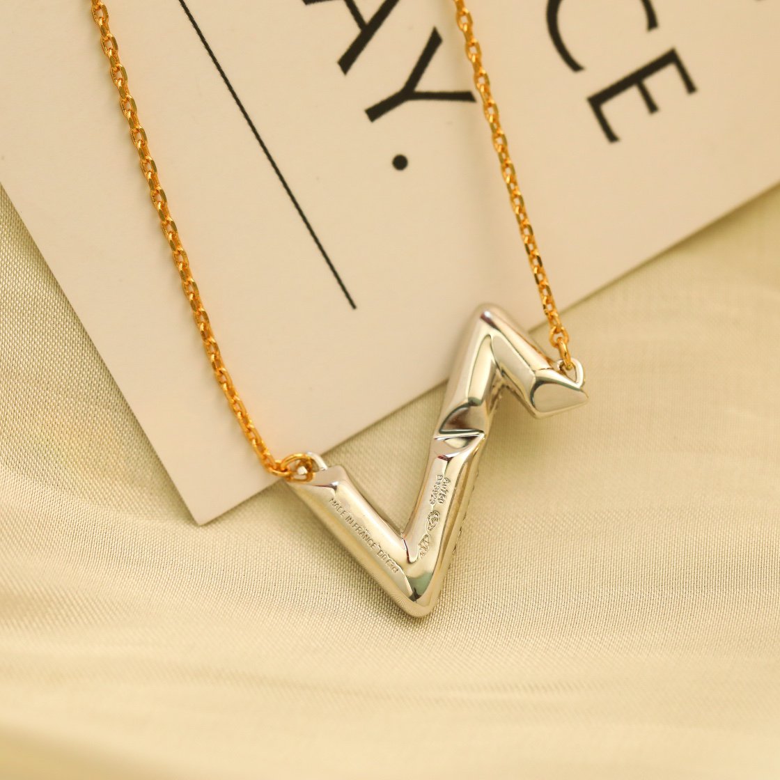 [Elowen Jewels]VOLT SILVER DIAMOND PEDANT NECKLACE