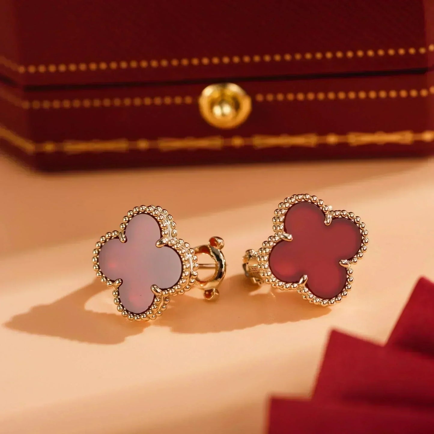 [Elowen Jewels]CLOVER MEDIUM 1 MOTIFS CARNELIAN  EARRINGS